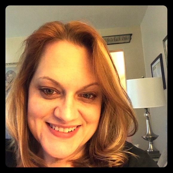 Meet your Posher, Crissy - Picture 1 of 1